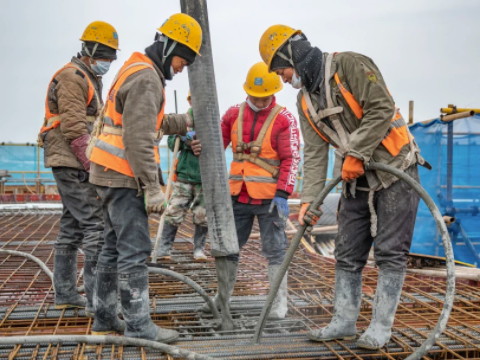 公路上施工风险安全评估是怎样的？
