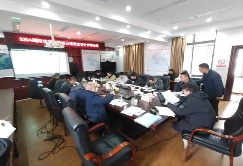 地灾评估工程师团队开展通用机场建设项目地质灾害评估调查